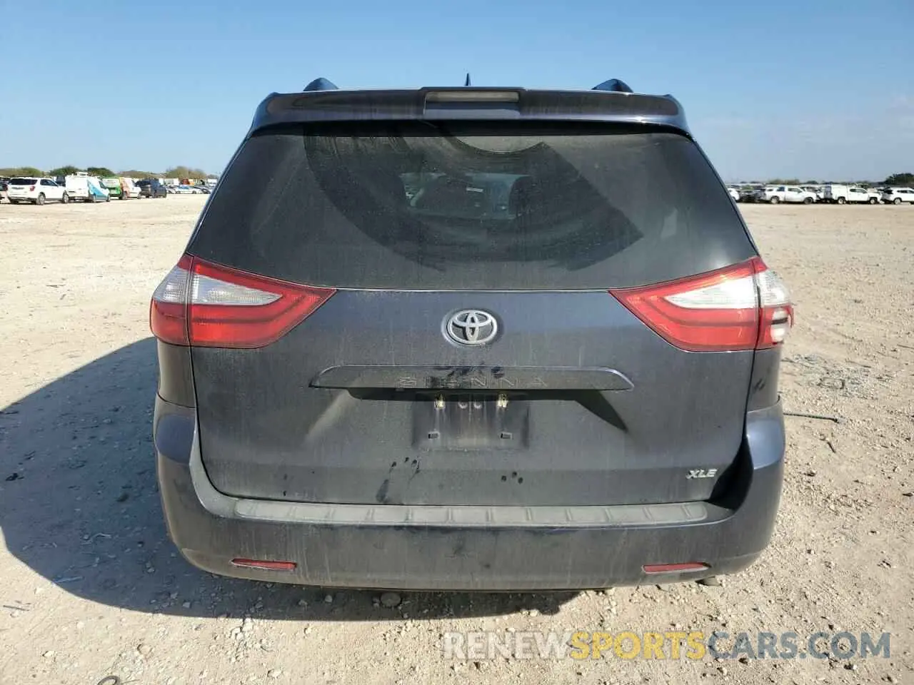 6 Photograph of a damaged car 5TDYZ3DC5KS016970 TOYOTA All Models 2019