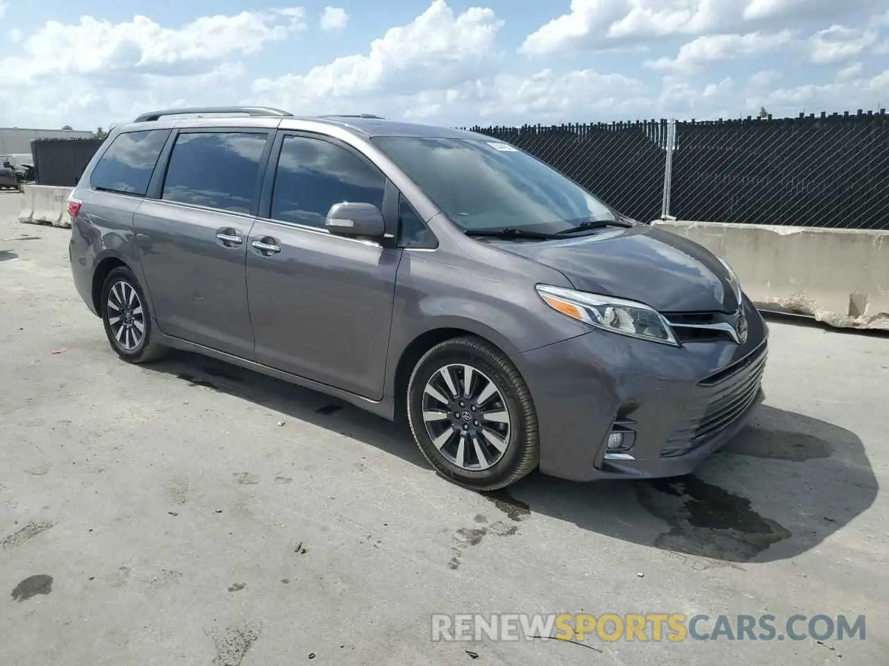 4 Photograph of a damaged car 5TDYZ3DC9KS976972 TOYOTA All Models 2019