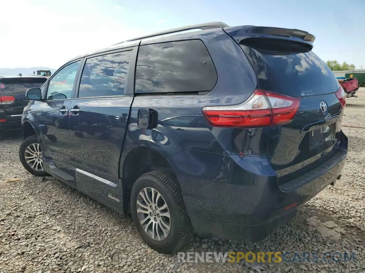 2 Фотография поврежденного автомобиля 5TDYZ3DCXKS012185 TOYOTA All Models 2019