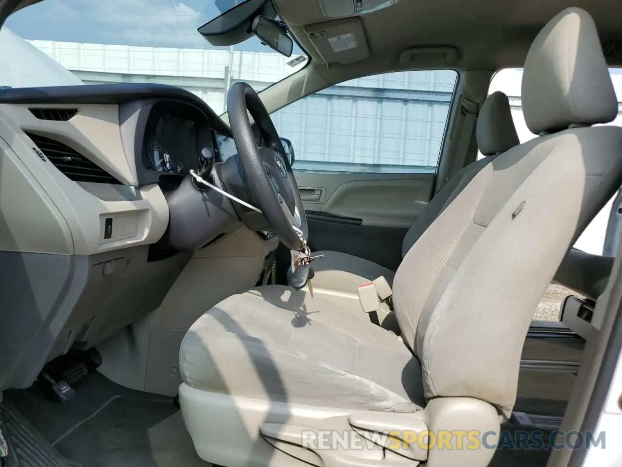 7 Фотография поврежденного автомобиля 5TDZZ3DC4KS008203 TOYOTA All Models 2019