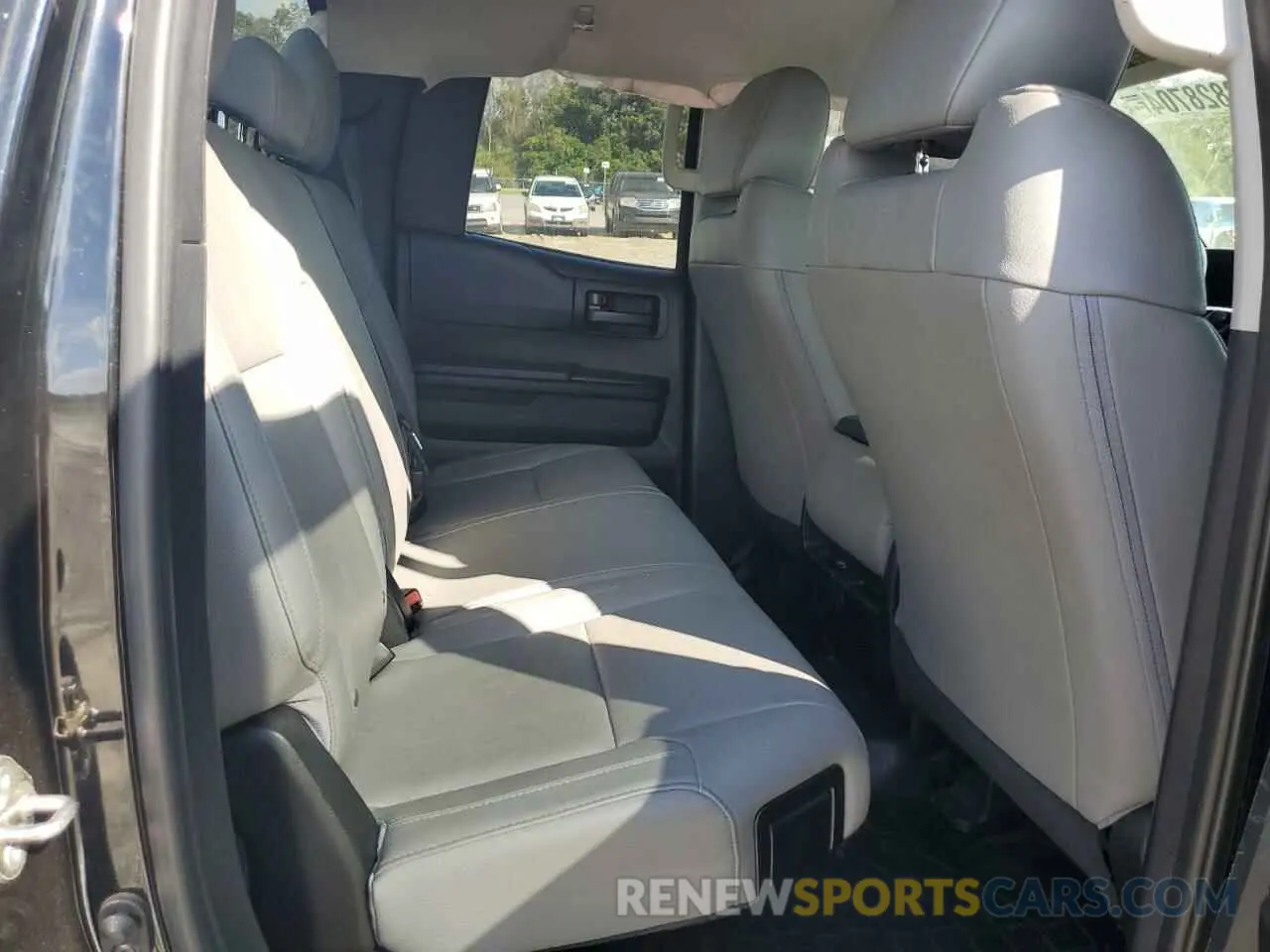 10 Photograph of a damaged car 5TFRM5F10KX142142 TOYOTA All Models 2019