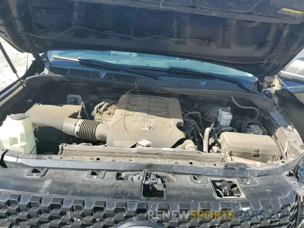 11 Photograph of a damaged car 5TFRM5F10KX142142 TOYOTA All Models 2019