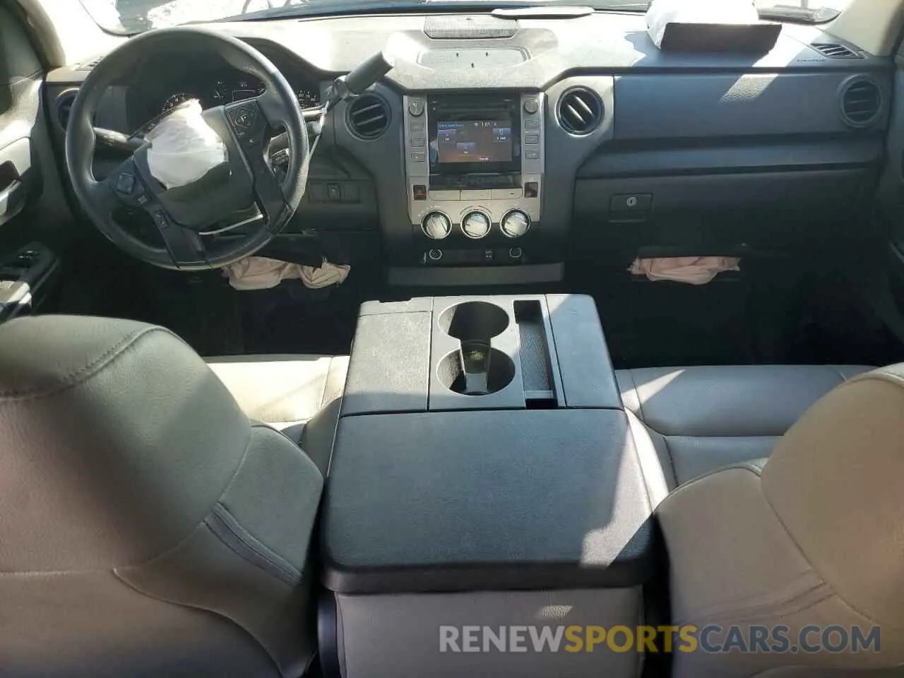 8 Photograph of a damaged car 5TFRM5F10KX142142 TOYOTA All Models 2019