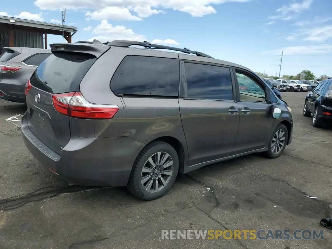 3 Photograph of a damaged car 5TDDZ3DC0LS242575 TOYOTA All Models 2020