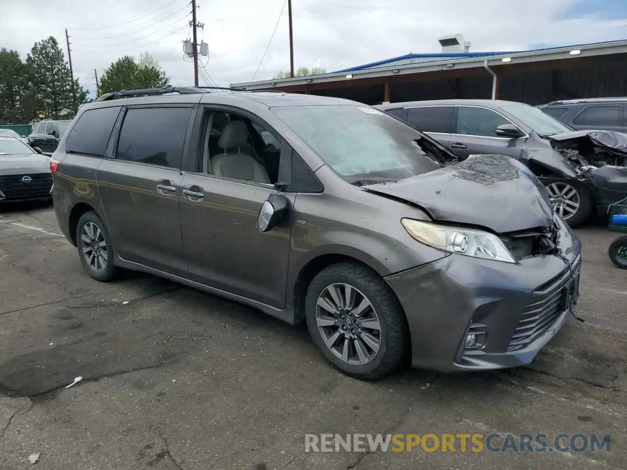 4 Photograph of a damaged car 5TDDZ3DC0LS242575 TOYOTA All Models 2020
