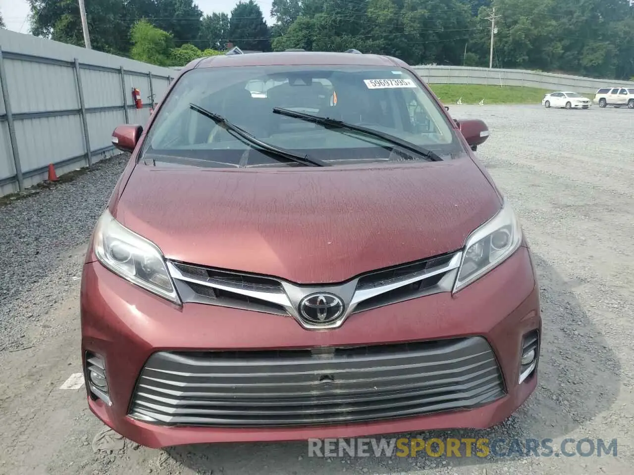 5 Photograph of a damaged car 5TDDZ3DC1LS235540 TOYOTA All Models 2020
