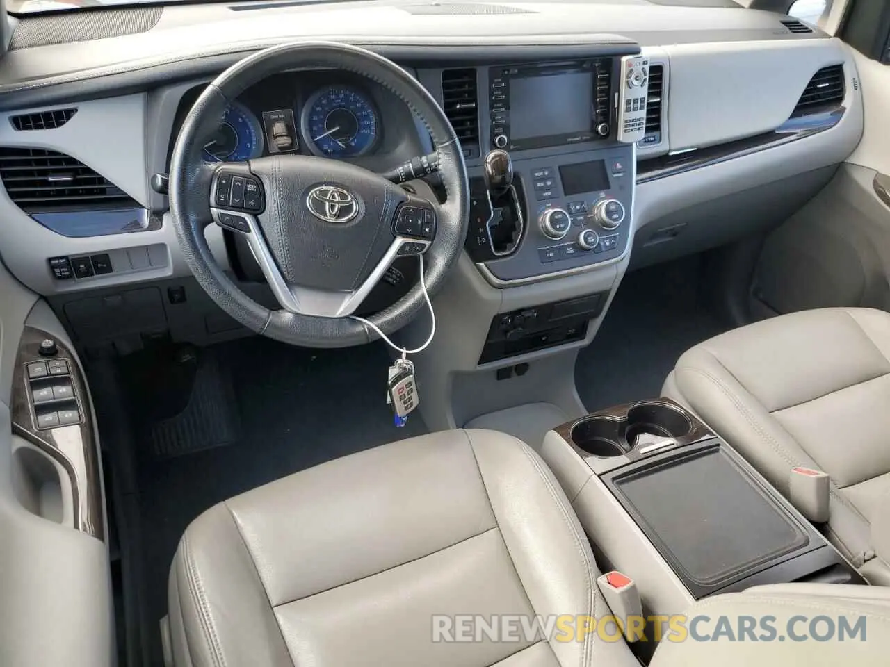 8 Фотография поврежденного автомобиля 5TDDZ3DC3LS236186 TOYOTA All Models 2020