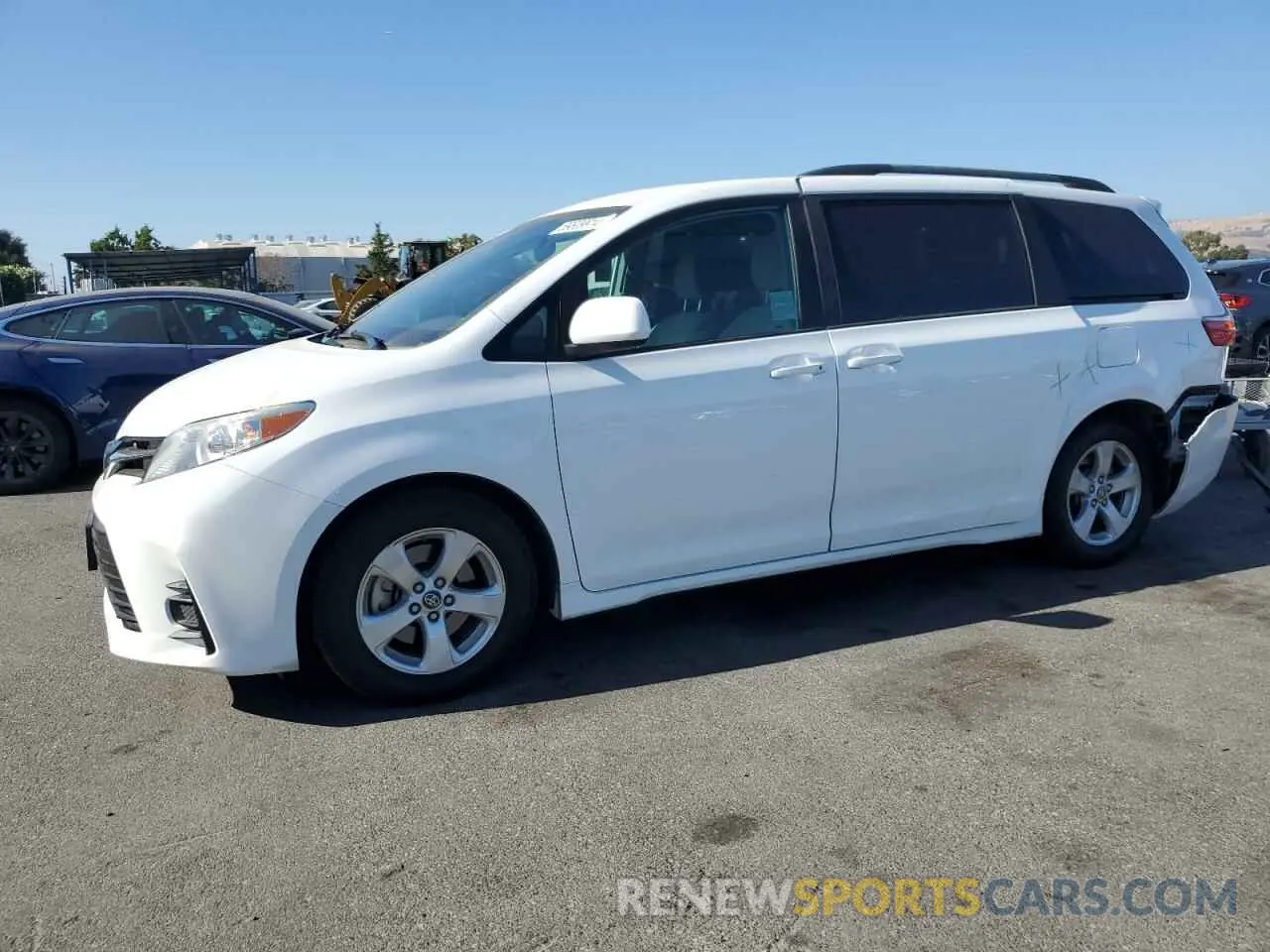 1 Photograph of a damaged car 5TDKZ3DC2LS021695 TOYOTA All Models 2020