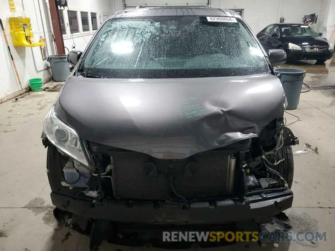5 Photograph of a damaged car 5TDKZ3DC4LS024694 TOYOTA All Models 2020