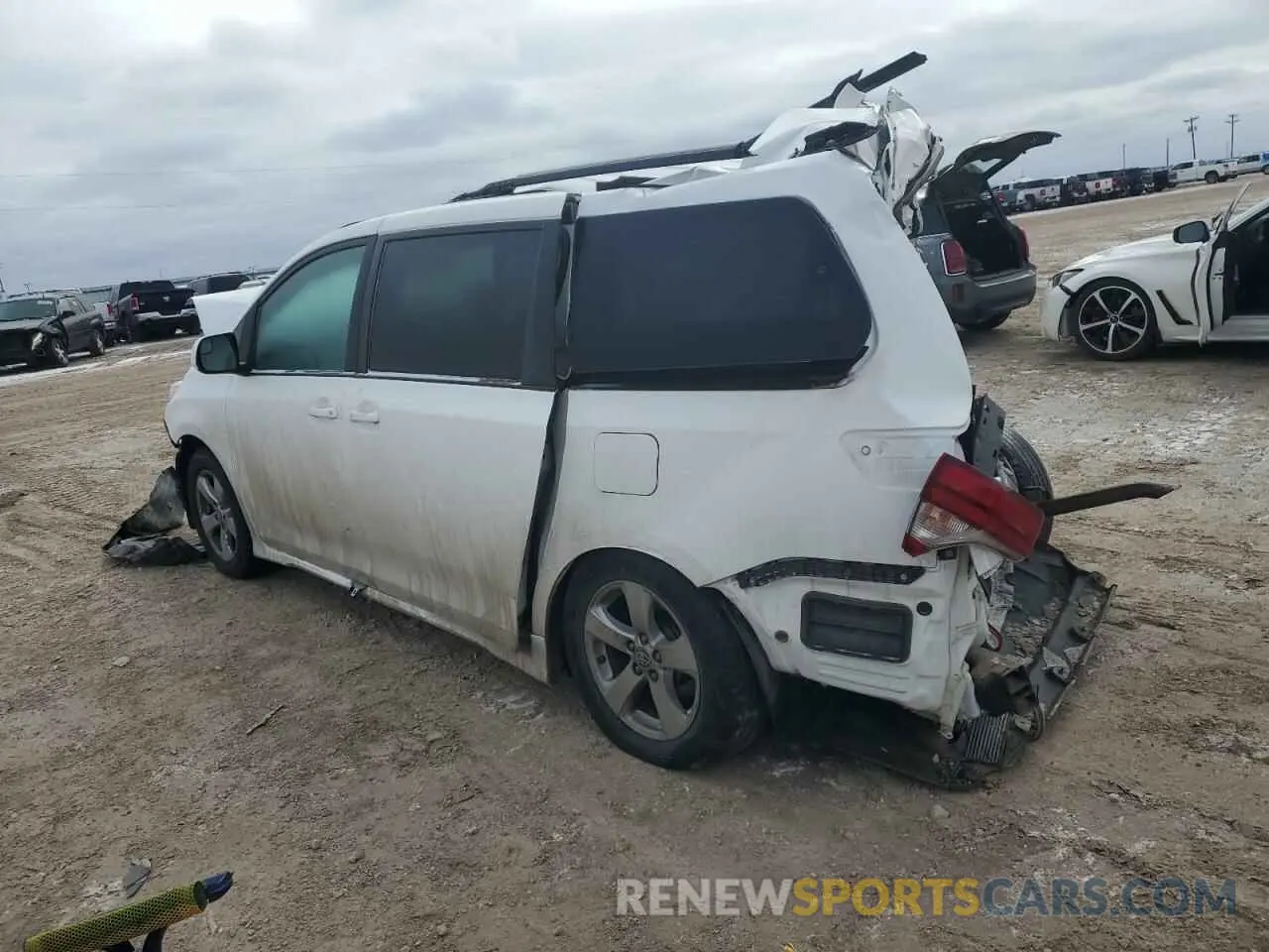2 Photograph of a damaged car 5TDKZ3DC6LS059981 TOYOTA All Models 2020