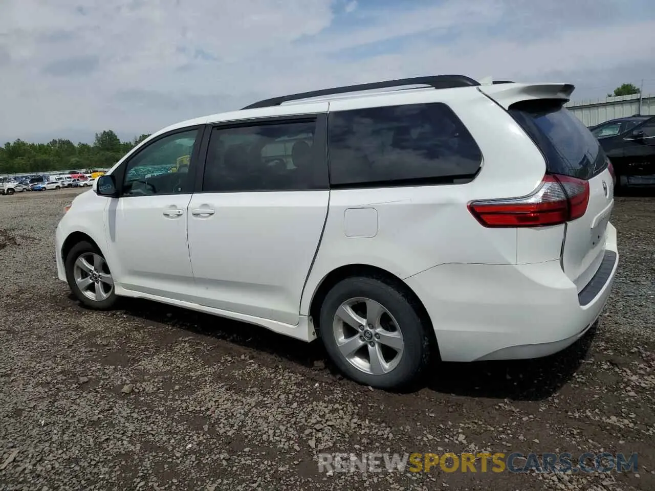 2 Photograph of a damaged car 5TDKZ3DC9LS023220 TOYOTA All Models 2020