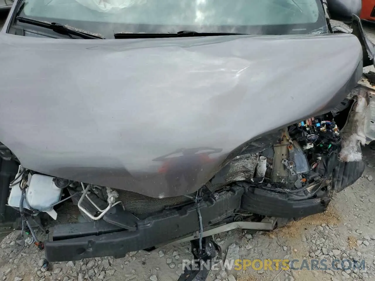 12 Photograph of a damaged car 5TDYZ3DC0LS044614 TOYOTA All Models 2020