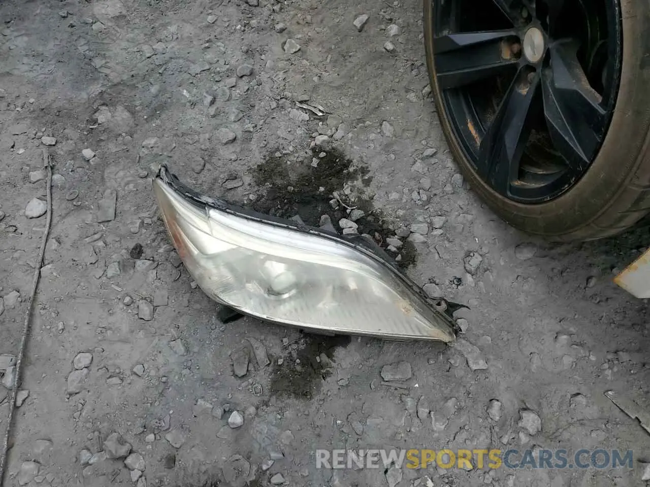 13 Photograph of a damaged car 5TDYZ3DC0LS044614 TOYOTA All Models 2020
