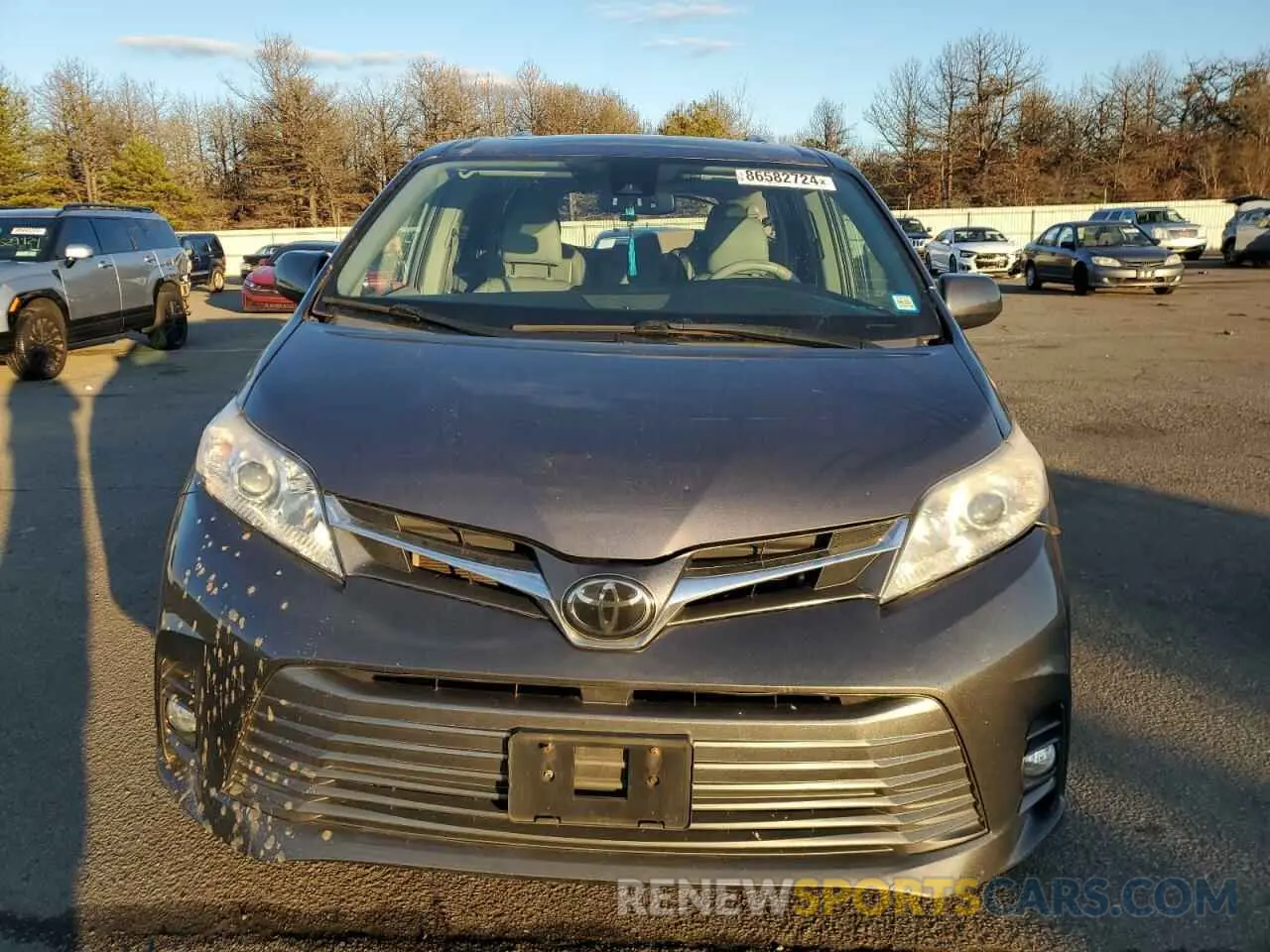 5 Photograph of a damaged car 5TDYZ3DC7LS084656 TOYOTA All Models 2020