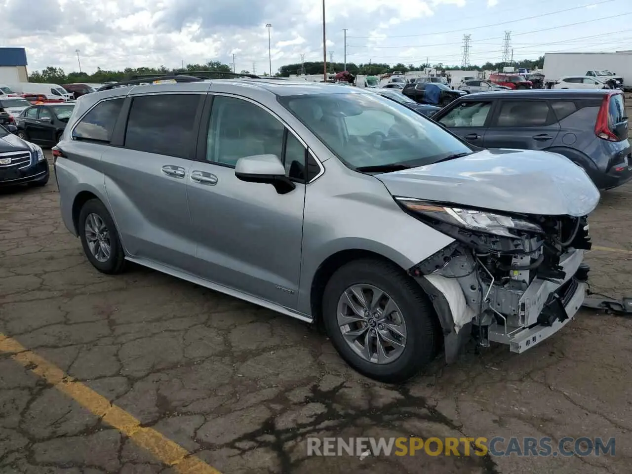 4 Photograph of a damaged car 5TDBSKFCXMS001840 TOYOTA All Models 2021
