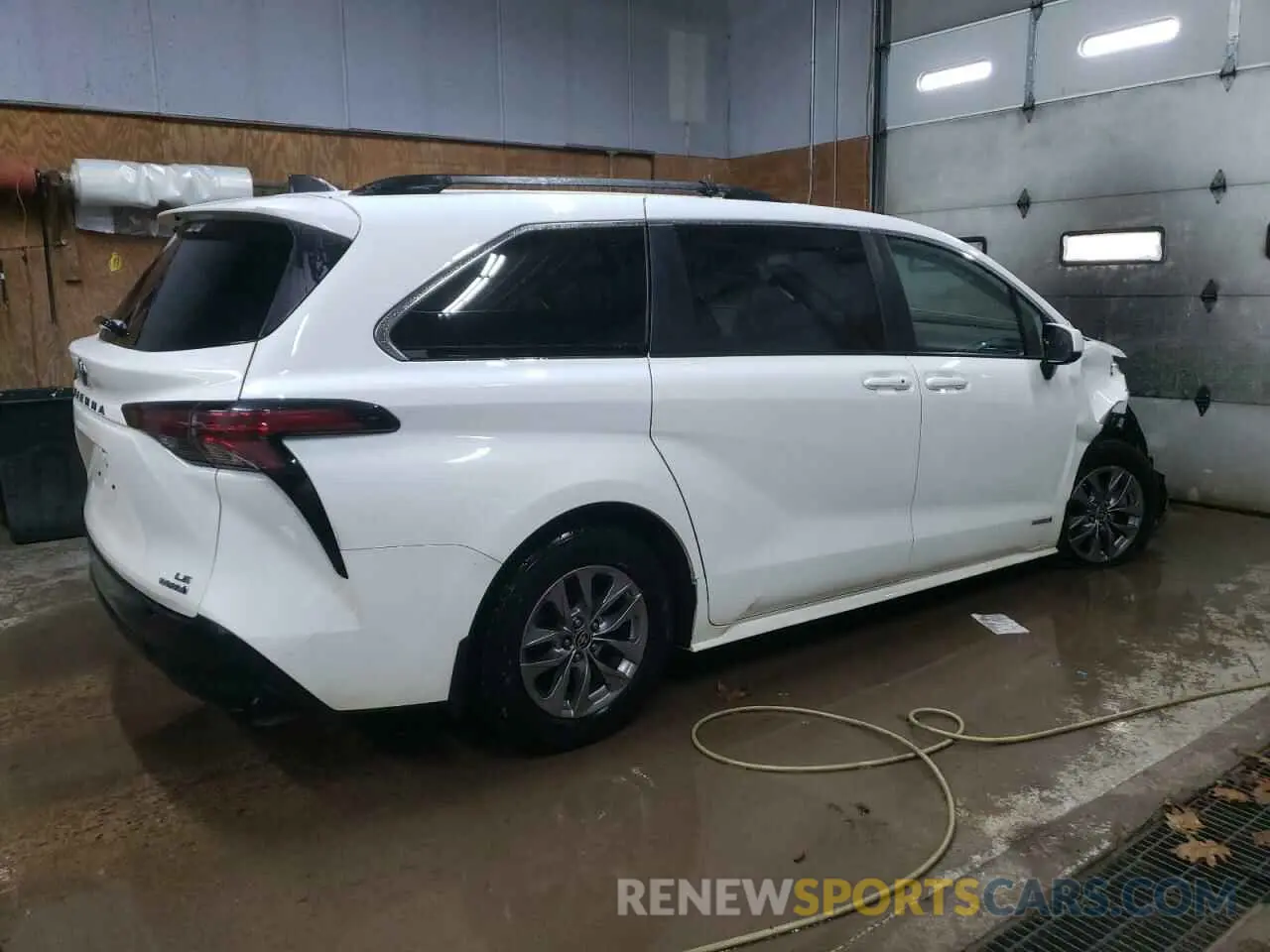 3 Фотография поврежденного автомобиля 5TDBSKFCXMS023725 TOYOTA All Models 2021