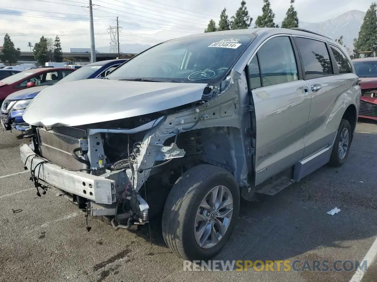 1 Photograph of a damaged car 5TDJRKEC5MS059363 TOYOTA All Models 2021