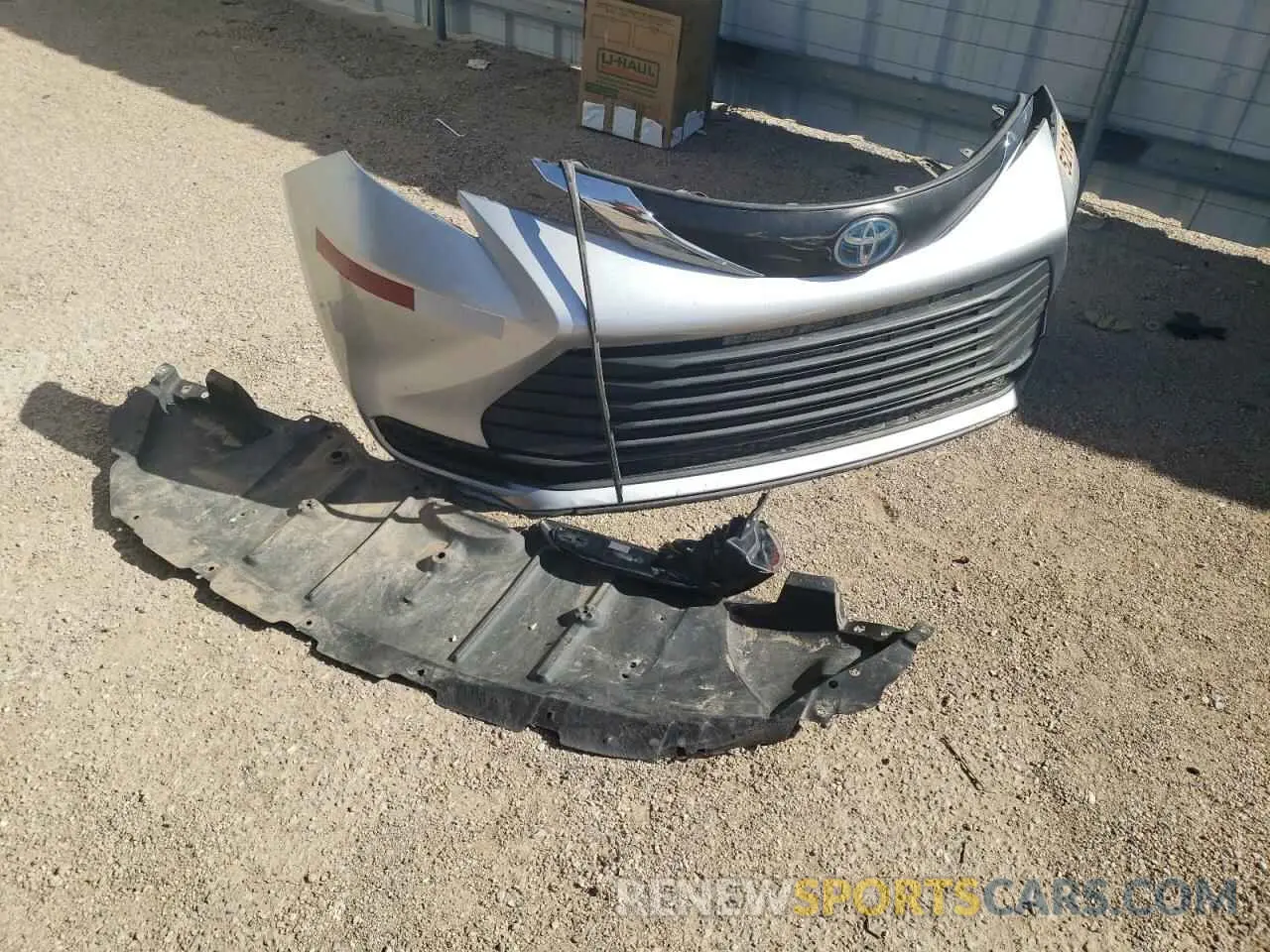 13 Photograph of a damaged car 5TDKRKEC4MS064008 TOYOTA All Models 2021