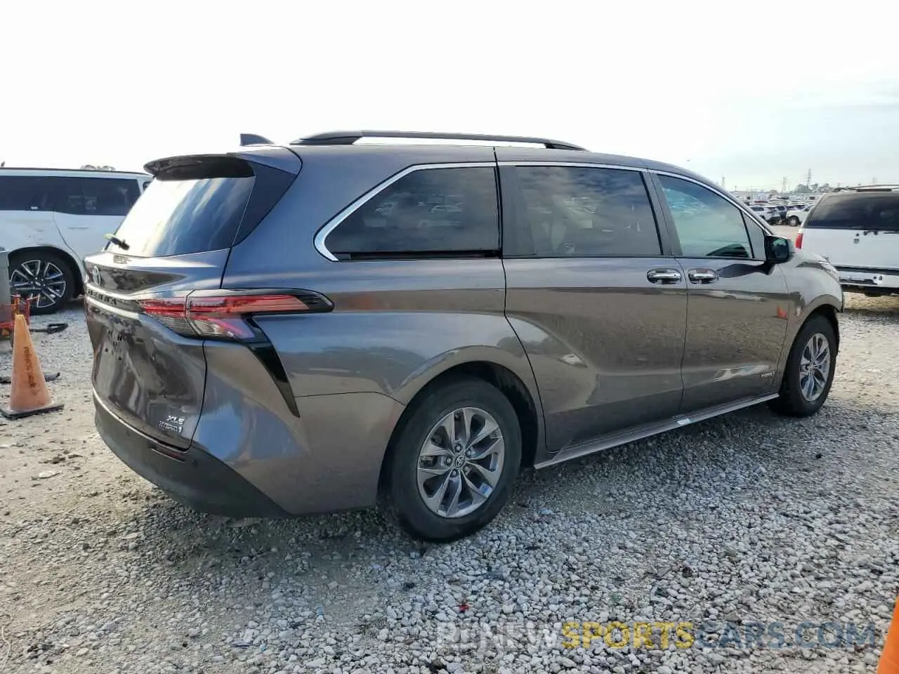3 Photograph of a damaged car 5TDYRKEC1MS028108 TOYOTA All Models 2021