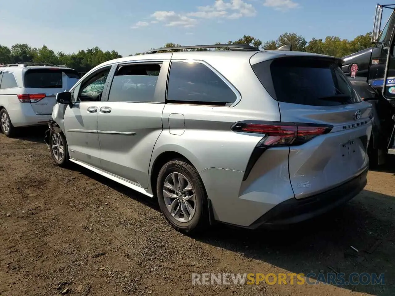 2 Photograph of a damaged car 5TDYRKECXMS029046 TOYOTA All Models 2021