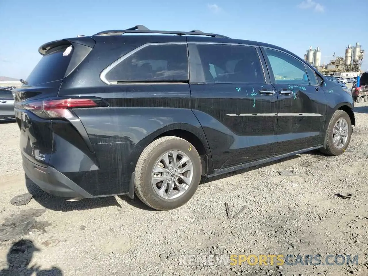 3 Photograph of a damaged car 5TDJRKEC6NS108037 TOYOTA All Models 2022