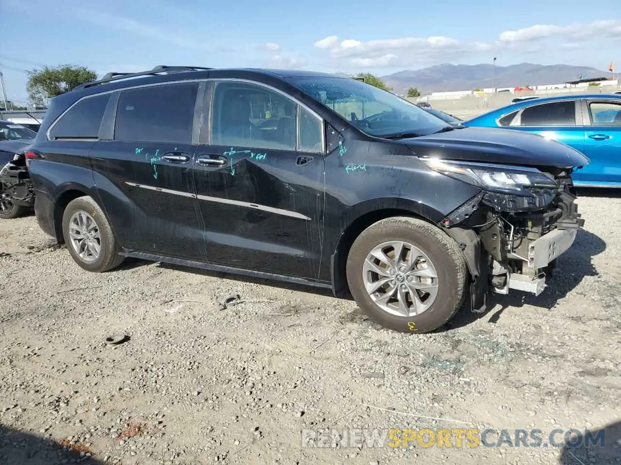 4 Photograph of a damaged car 5TDJRKEC6NS108037 TOYOTA All Models 2022