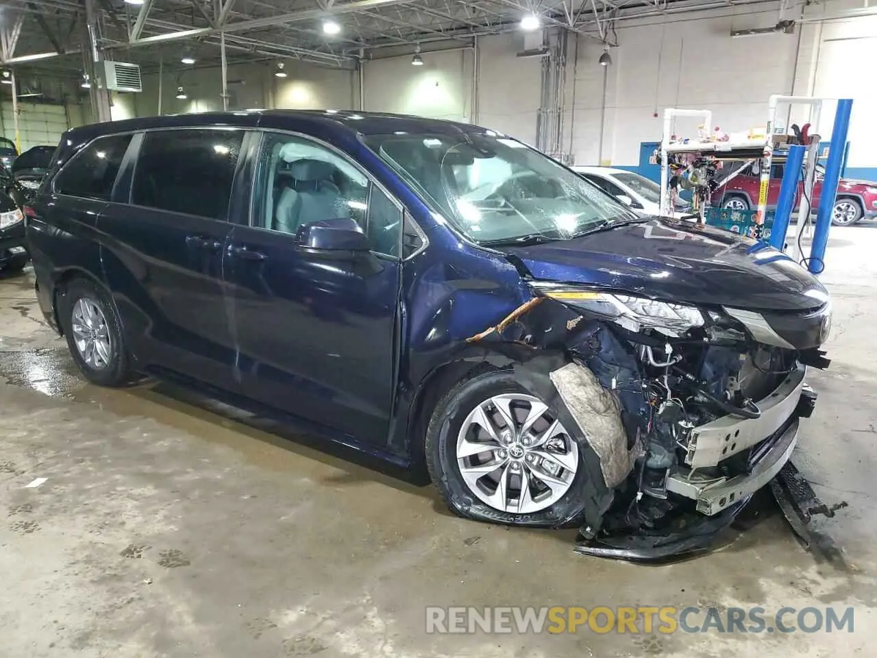 4 Photograph of a damaged car 5TDKRKEC3NS102393 TOYOTA All Models 2022