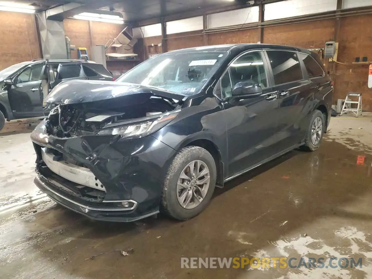 1 Photograph of a damaged car 5TDYSKFC1NS069021 TOYOTA All Models 2022
