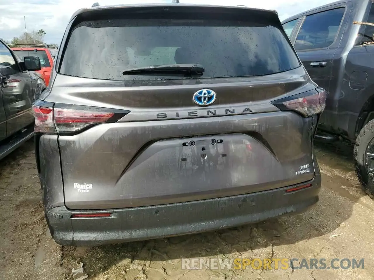 6 Photograph of a damaged car 5TDYRKEC7PS142747 TOYOTA All Models 2023