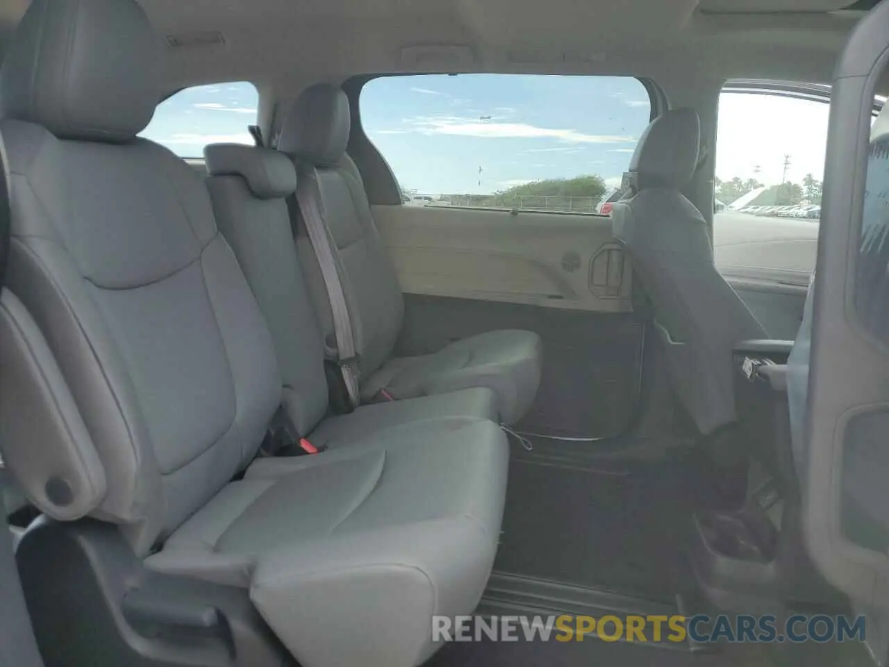 11 Фотография поврежденного автомобиля 5TDJRKEC3RS215567 TOYOTA All Models 2024