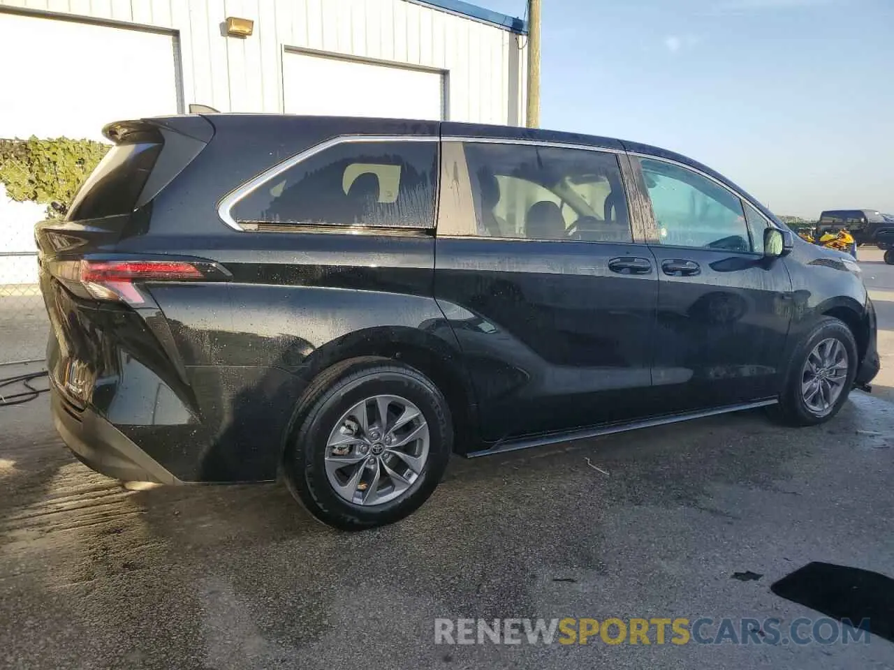 3 Фотография поврежденного автомобиля 5TDKRKEC7RS189088 TOYOTA All Models 2024
