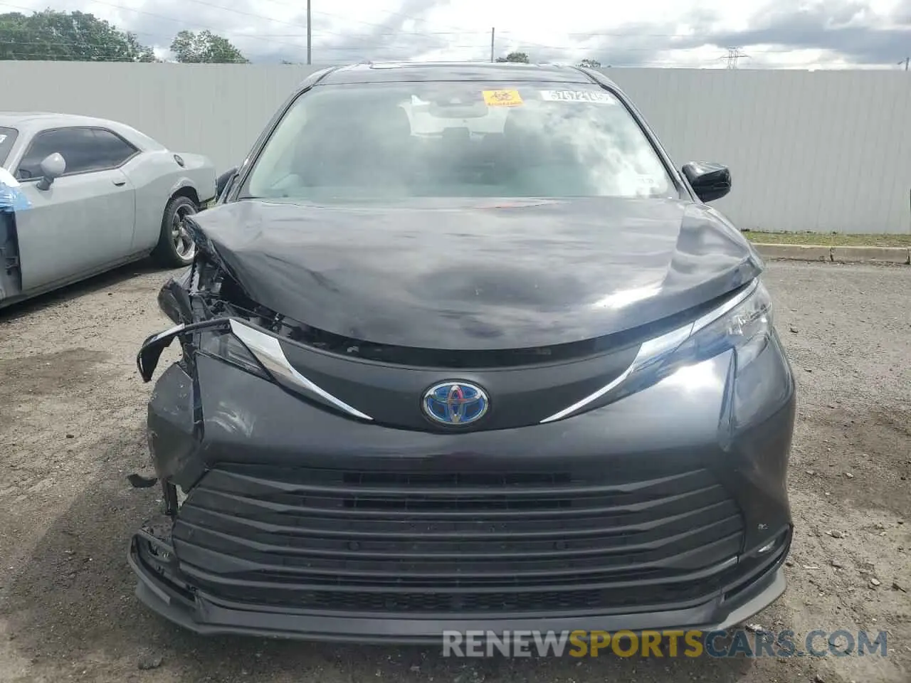 5 Photograph of a damaged car 5TDYRKEC8SS228836 TOYOTA All Models 2025