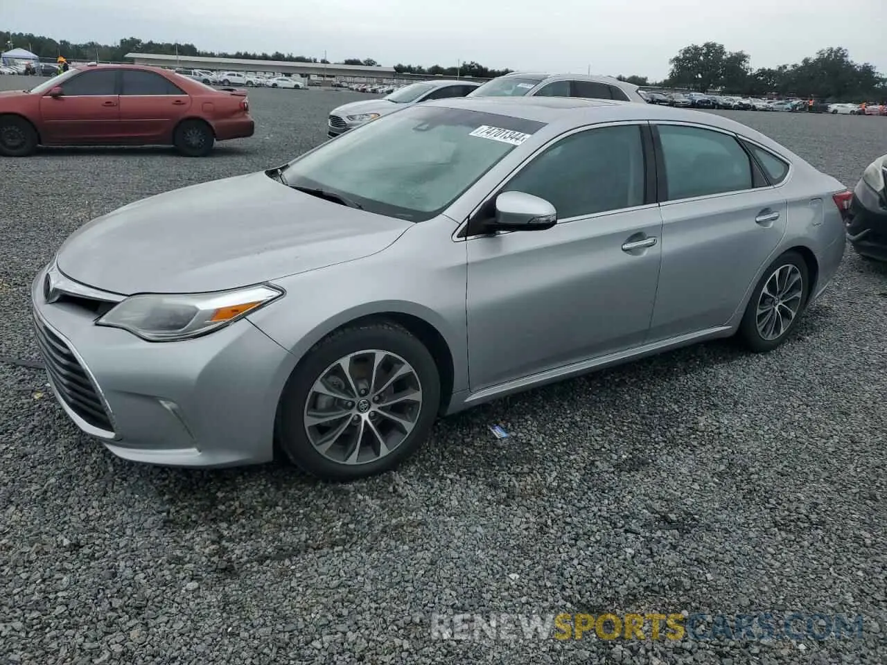 1 Фотография поврежденного автомобиля 4T1BK1EB1JU266622 TOYOTA AVALON 2018