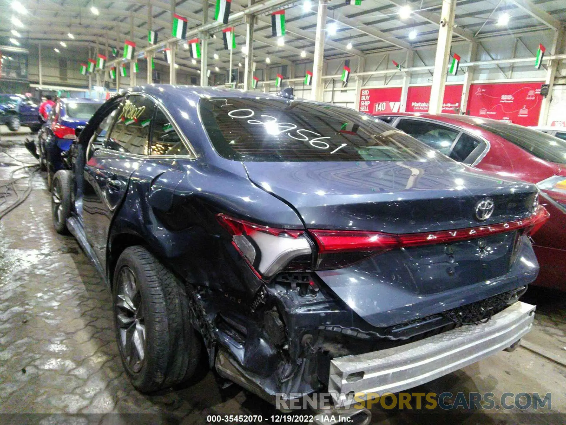 3 Фотография поврежденного автомобиля 001BZ1FB1KU029561 TOYOTA AVALON 2019