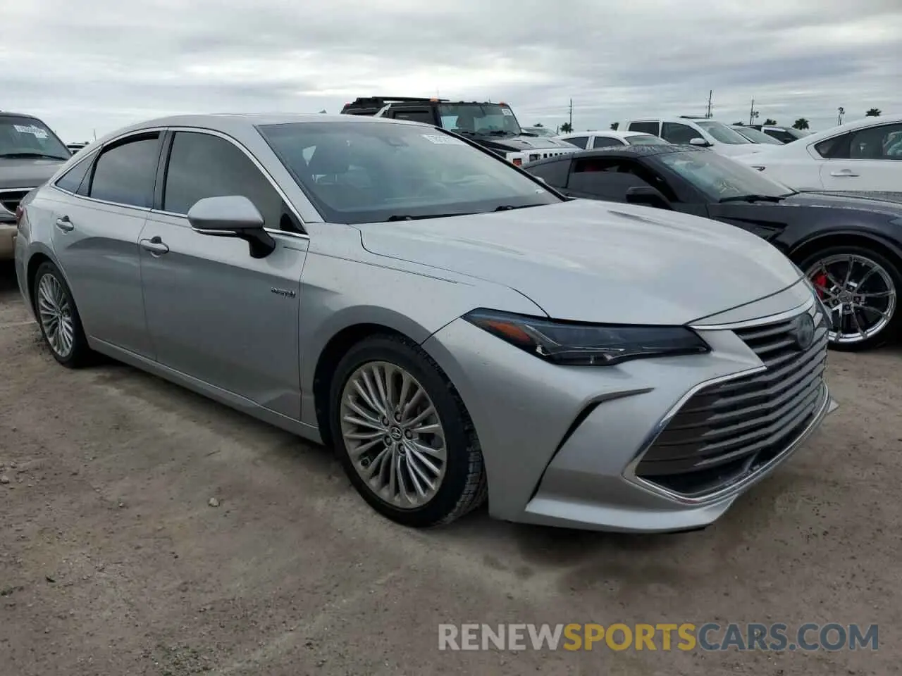 4 Photograph of a damaged car 4T1B21FB1KU002123 TOYOTA AVALON 2019