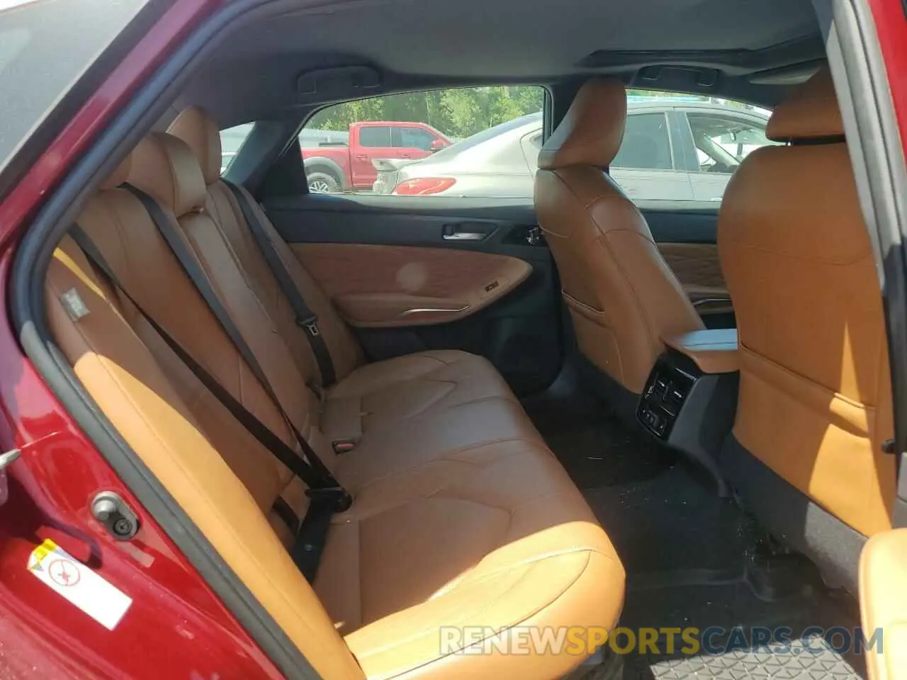 10 Photograph of a damaged car 4T1B21FB1KU004700 TOYOTA AVALON 2019