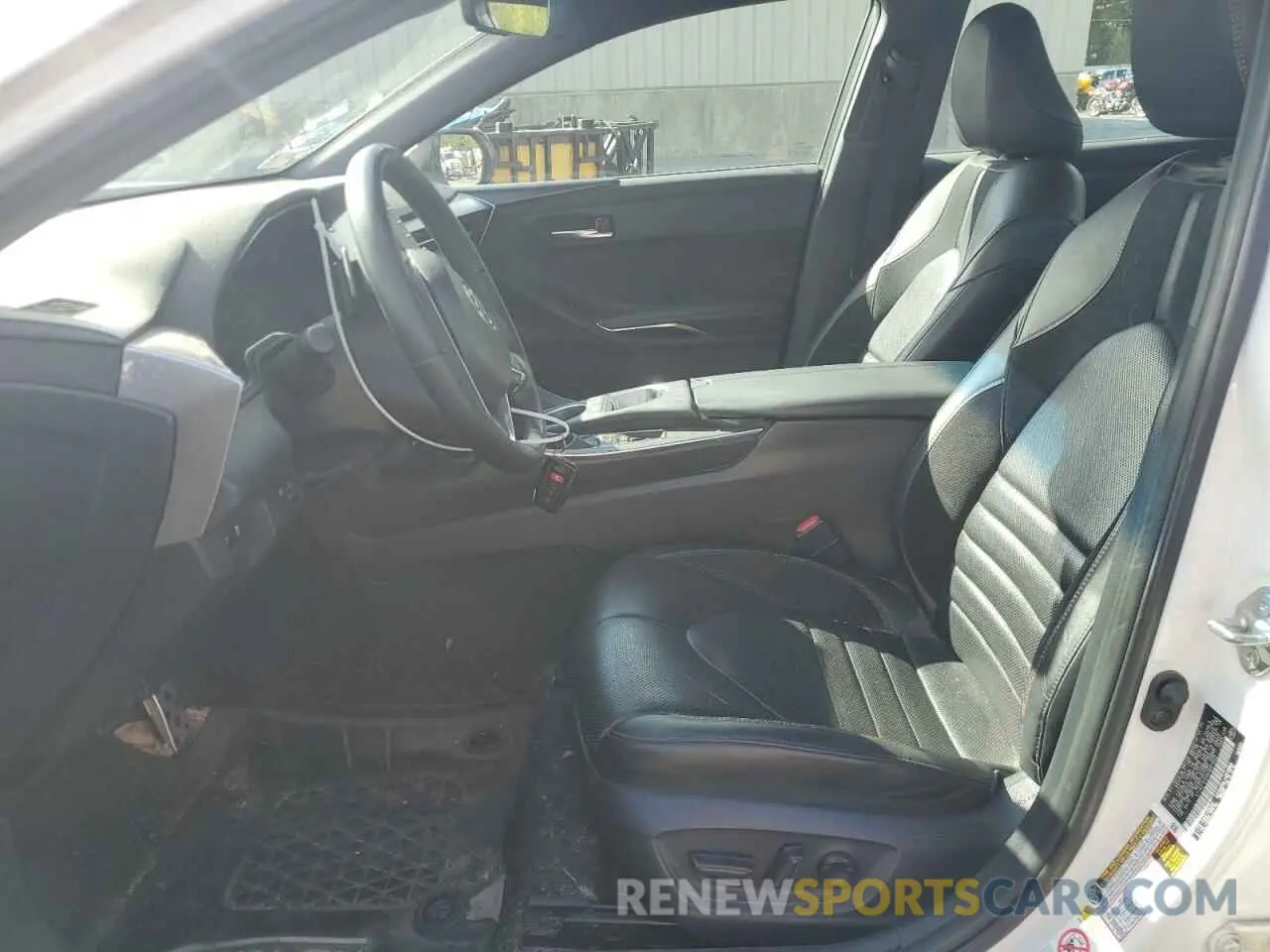 7 Photograph of a damaged car 4T1B21FB4KU001922 TOYOTA AVALON 2019
