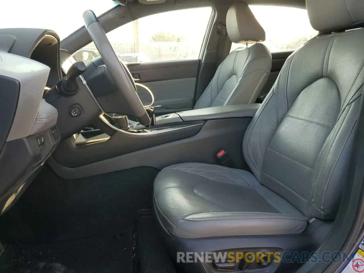 7 Photograph of a damaged car 4T1B21FB5KU011875 TOYOTA AVALON 2019