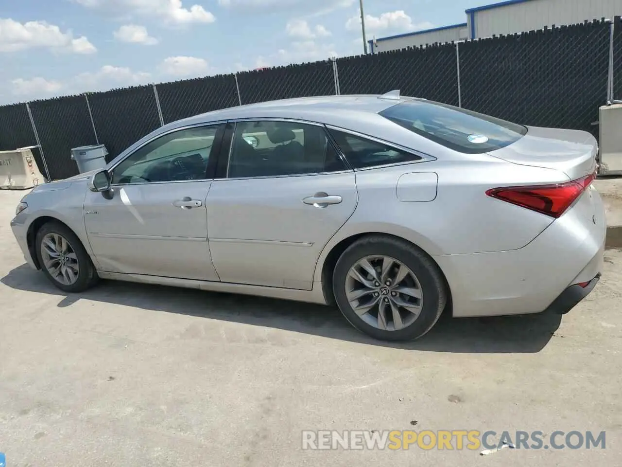 2 Photograph of a damaged car 4T1B21FB6KU004885 TOYOTA AVALON 2019