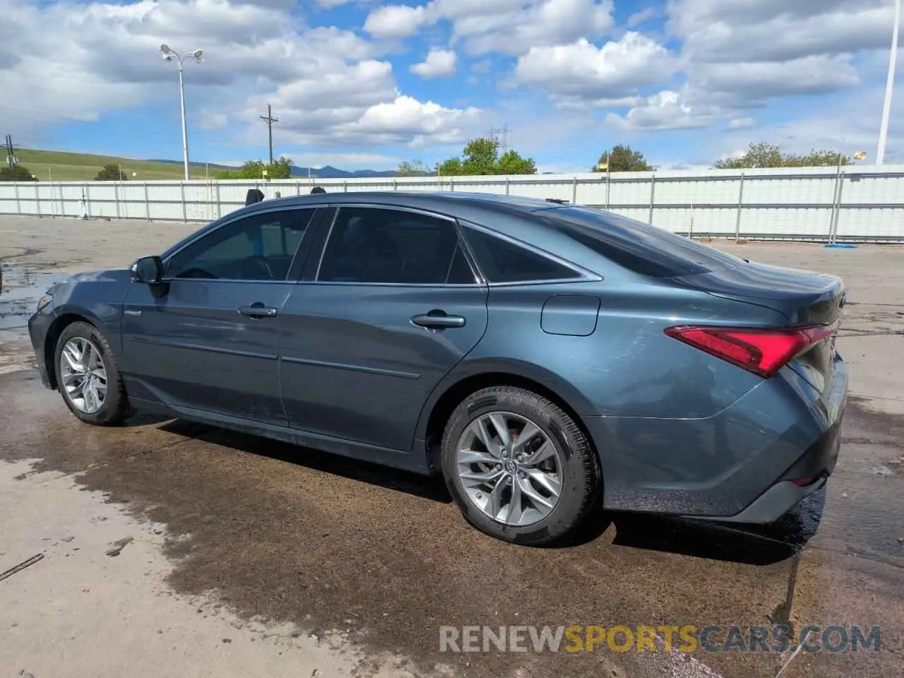 2 Photograph of a damaged car 4T1B21FB6KU006295 TOYOTA AVALON 2019