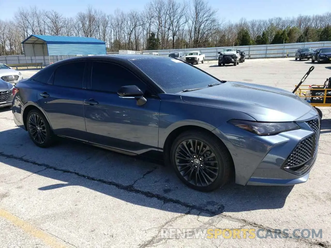 4 Photograph of a damaged car 4T1B21FB8KU003673 TOYOTA AVALON 2019