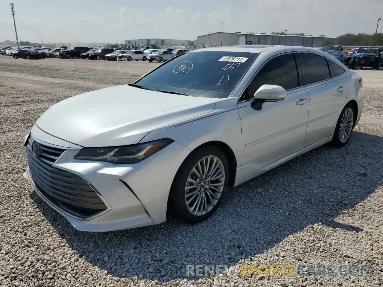 1 Фотография поврежденного автомобиля 4T1BZ1FB0KU011584 TOYOTA AVALON 2019
