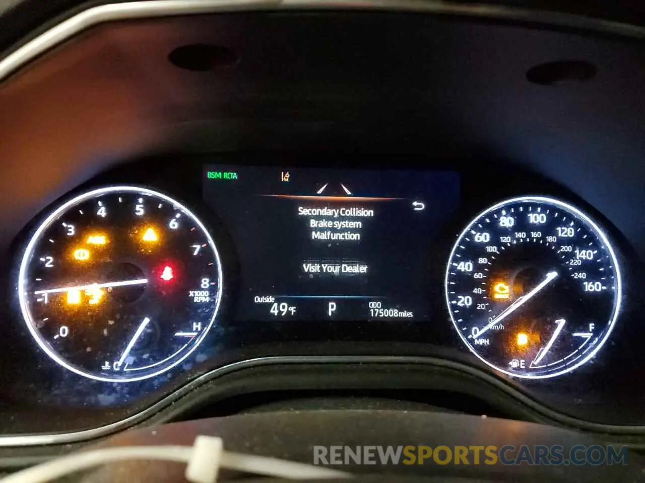 9 Photograph of a damaged car 4T1BZ1FB0KU016719 TOYOTA AVALON 2019