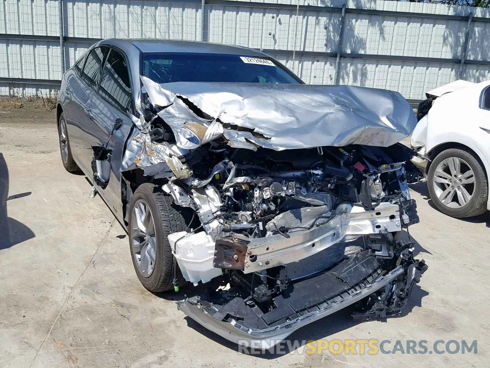 1 Photograph of a damaged car 4T1BZ1FB0KU020320 TOYOTA AVALON 2019