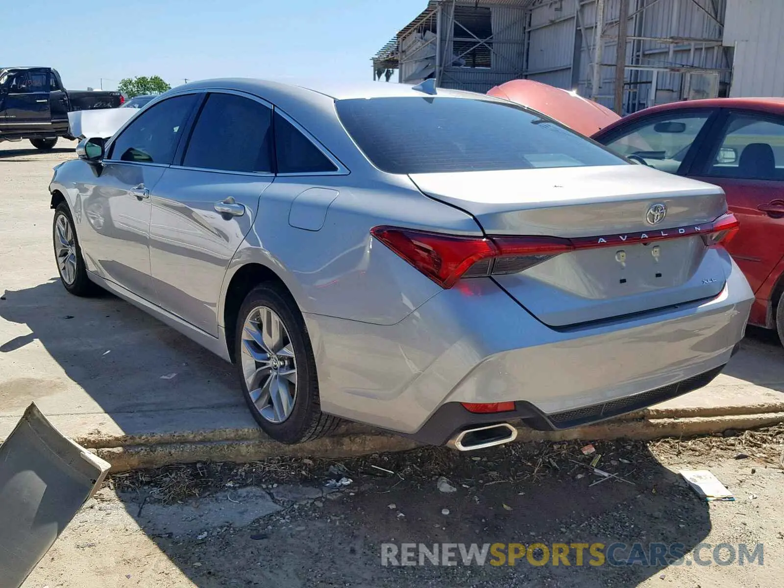 3 Photograph of a damaged car 4T1BZ1FB0KU020320 TOYOTA AVALON 2019
