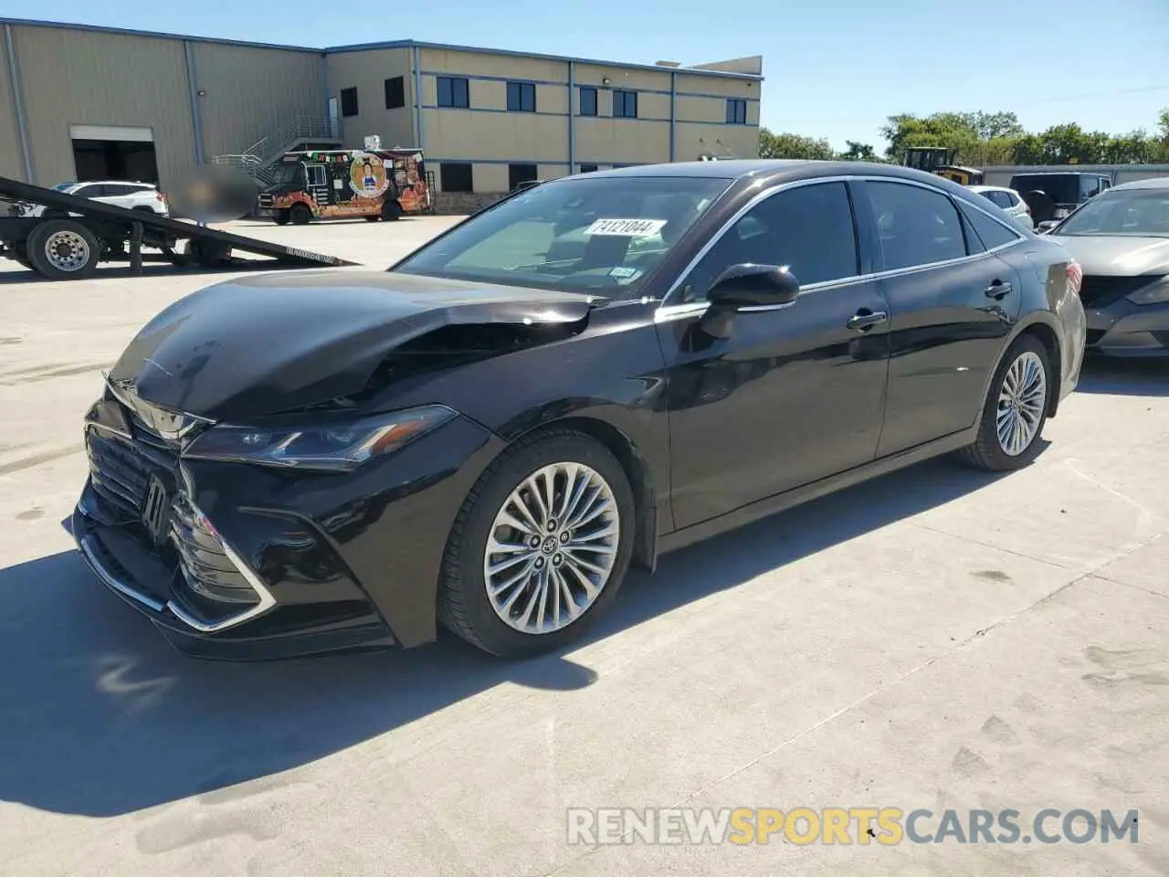 1 Photograph of a damaged car 4T1BZ1FB0KU025176 TOYOTA AVALON 2019