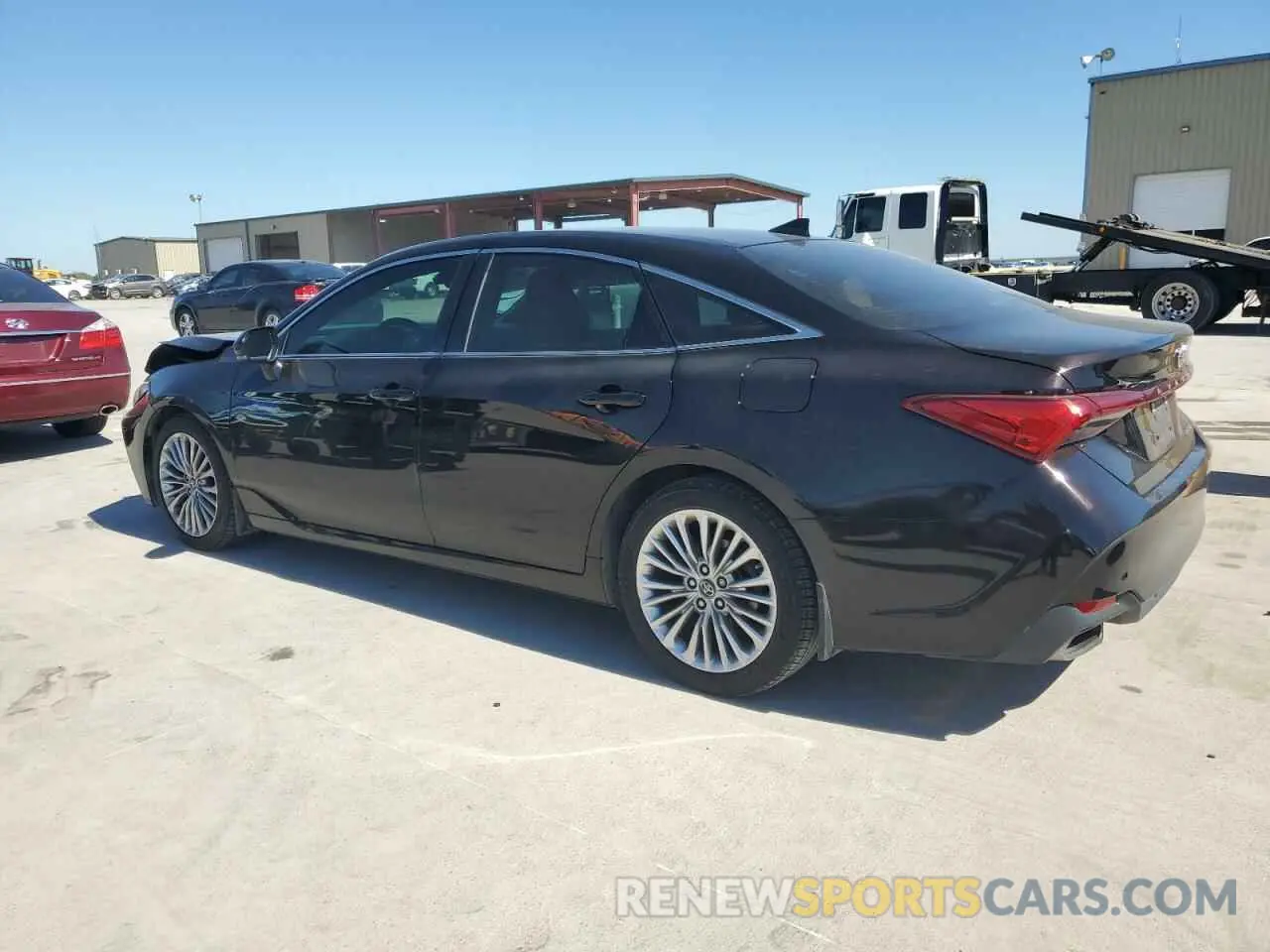 2 Photograph of a damaged car 4T1BZ1FB0KU025176 TOYOTA AVALON 2019