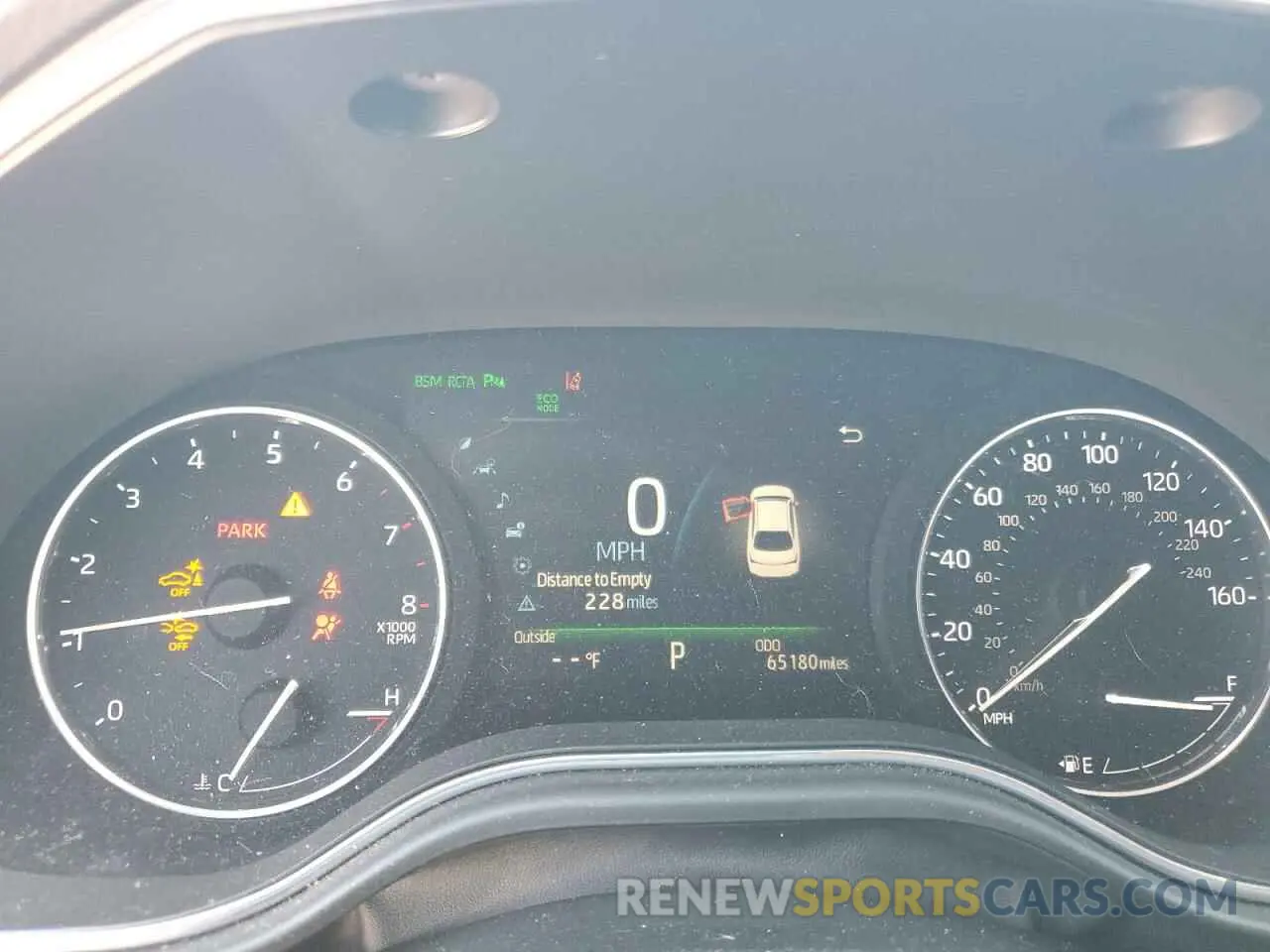 9 Photograph of a damaged car 4T1BZ1FB0KU025176 TOYOTA AVALON 2019