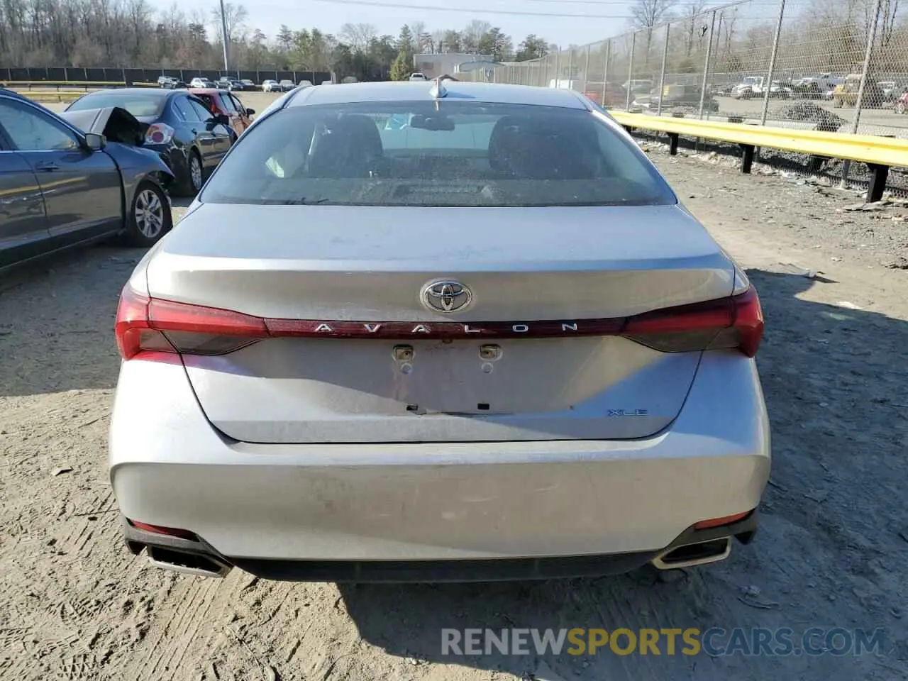 6 Photograph of a damaged car 4T1BZ1FB1KU010041 TOYOTA AVALON 2019