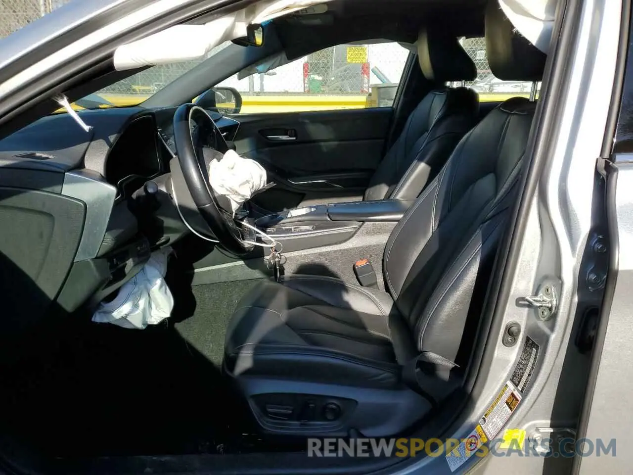 7 Photograph of a damaged car 4T1BZ1FB1KU010041 TOYOTA AVALON 2019